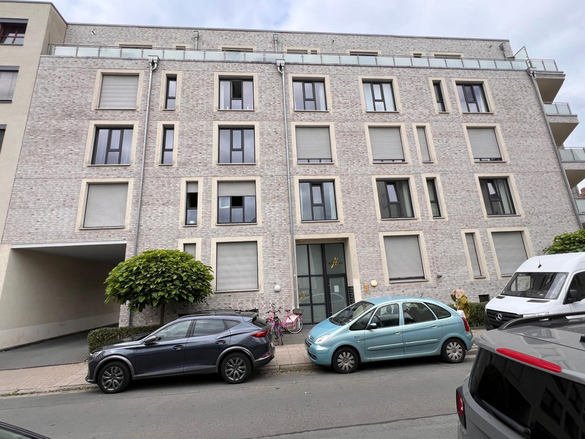 Apartment Moderne Naehe Hbf-lift-tiefgarage-contactless Check-in