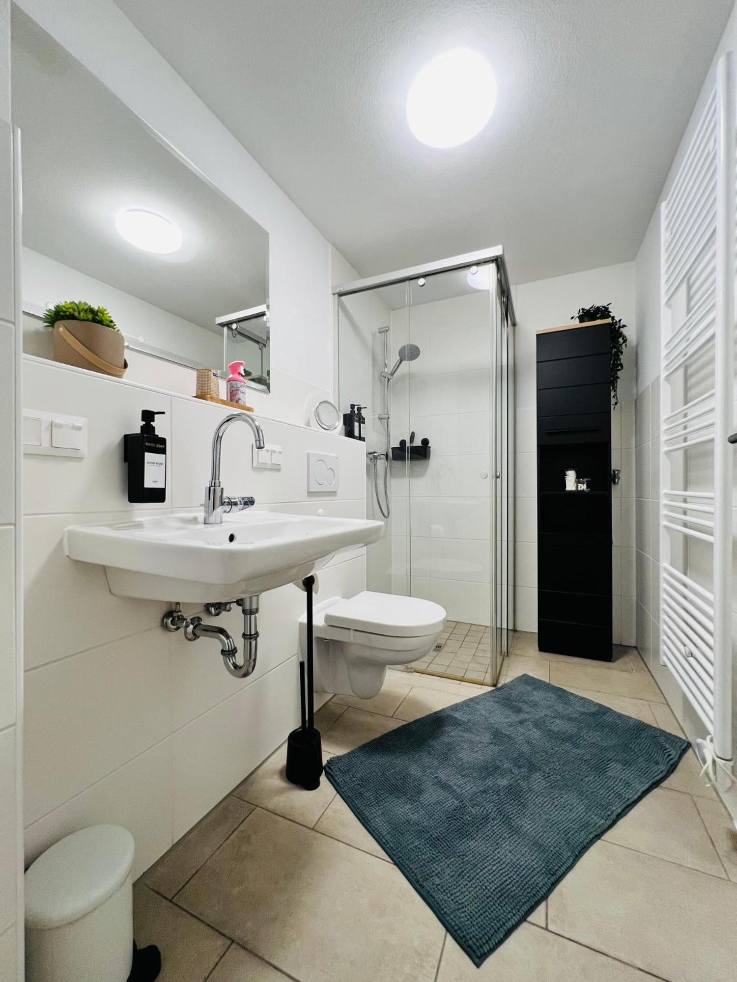 Apartment Moderne Naehe Hbf-lift-tiefgarage-contactless Check-in *
