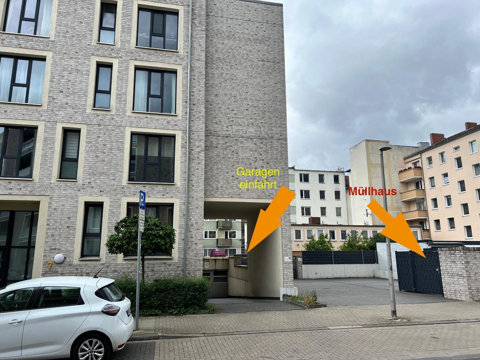 Moderne Naehe Hbf-lift-tiefgarage-contactless Check-in *
